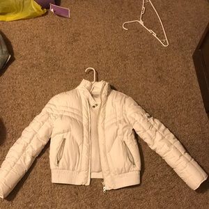 guess: cropped white puffer